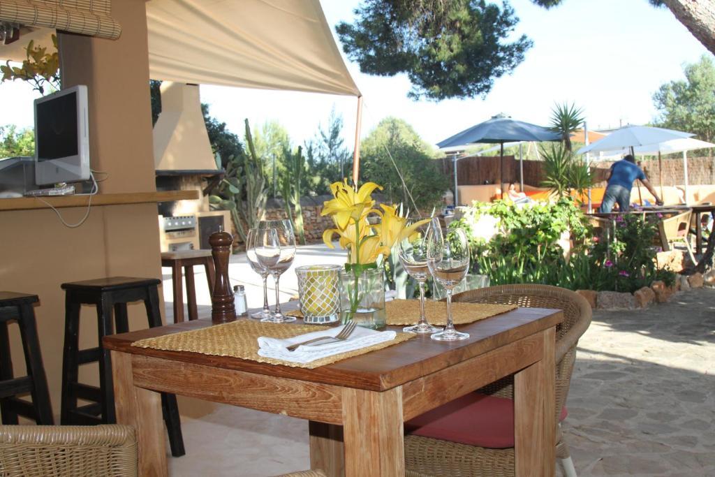 Finca Can Toni Sant Jordi de ses Salines Exterior photo